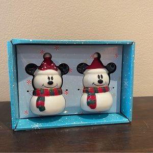 Disney Mickey Minnie Mouse Christmas Snowman Salt Pepper